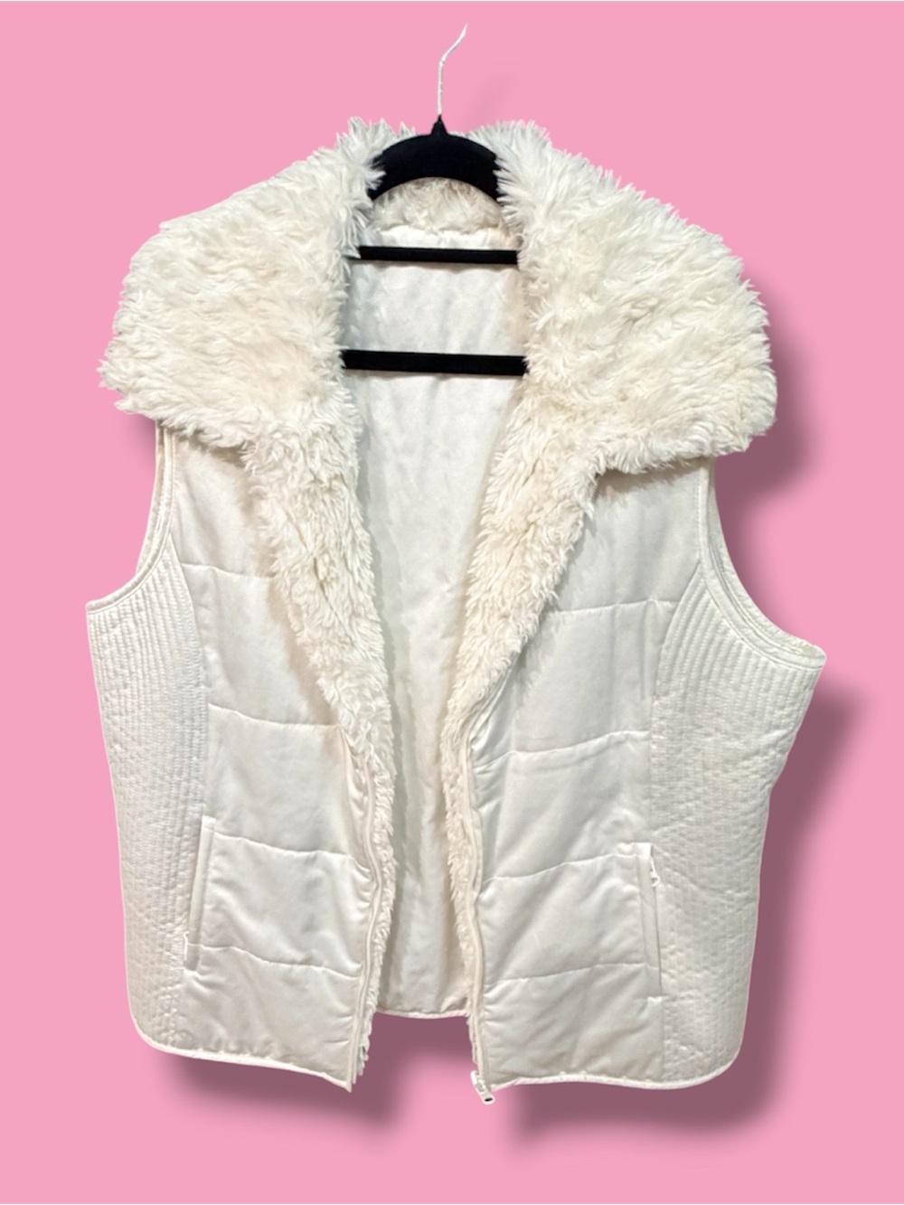 Women's White Faux Fur-Trim Quilted Vest